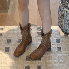 Западные Boots 复古欧美风！刺绣西部牛仔靴子女夏方头粗跟中筒骑士靴法式小短靴