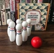 Trò chơi tương tác mini bowling trong nhà cha mẹ và con