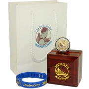 Nhẫn vô địch NBA James Curry Bryant tặng quà để gửi cho các chàng trai gửi người hâm mộ đến thu thập kỷ niệm
