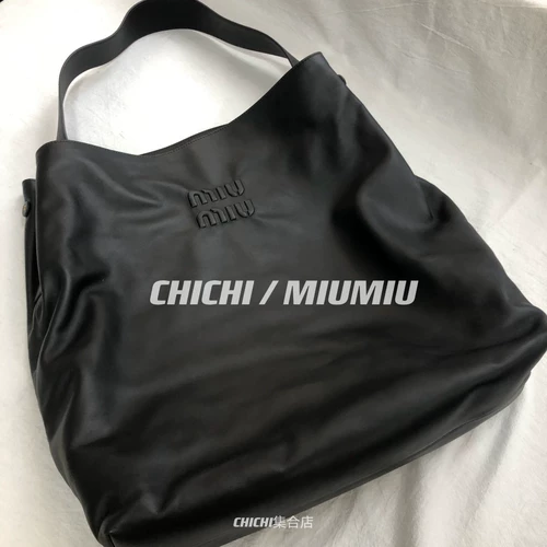 CHI | Miumiu/Miao Miao Logo в качестве старой кожа