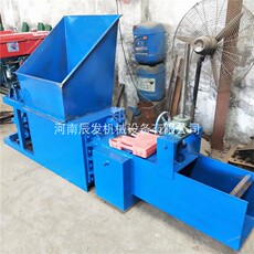 Литьевая машина 车载重型400卧式泡沫粉碎冷压块机 液压废旧eps聚氨酯回收冷压机