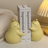 Симпатичная обнимающая грушевая керамика Boxi Pear не отказывается от книги, чтобы заблокировать книжные полки, никогда не различая книги о грушах, украшениями в гостиной