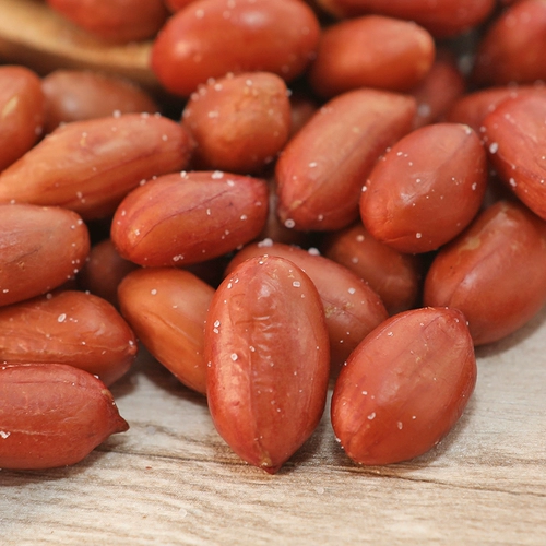 Жареная красная кожа арахис рисовый вин Призрак арахис Новые товары 5 котливых мешков с большими мешками с жареными соленой соленой соленой соли арахисовой соли