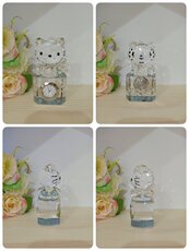 Сувенир Hello Kitty 现货三丽鸥精灵hellokitty水晶桌钟2000年出品