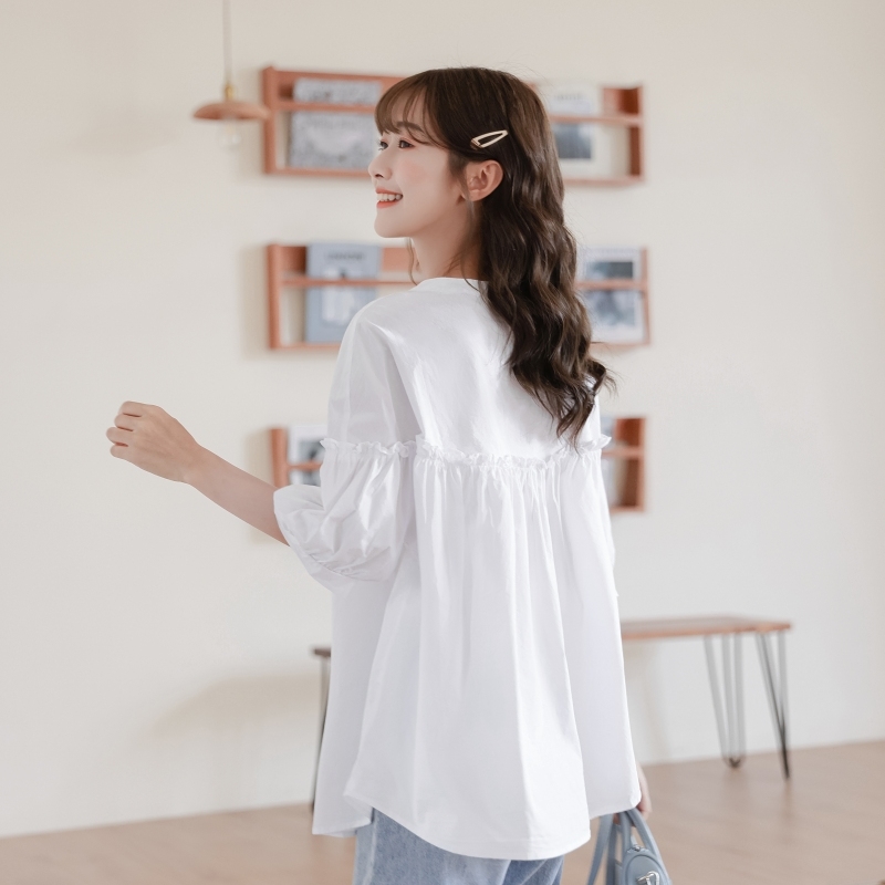 WhiteMo Yujia bishop sleeve shirt 2021 new pattern jacket female summer Sense of design Minority Women's wear easy white shirt