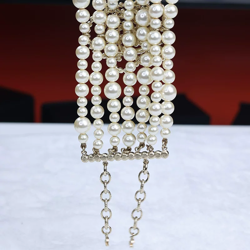 CHANEL Chanel Pearl Mountain Camellia Multi -Pearl Bracelet Drills a new and unused