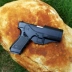 Hướng dẫn sử dụng Glock dưới sự cung cấp của súng nước có thể được đưa trở lại bom trứng tinh thể kiểu súng lục để lấy súng đồ chơi của trẻ em