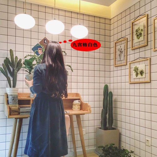 Чистый цвет jiugongge Кухонная туалетная стена земля Яркая матовая черно -белая серая керамическая мозаичная плитка