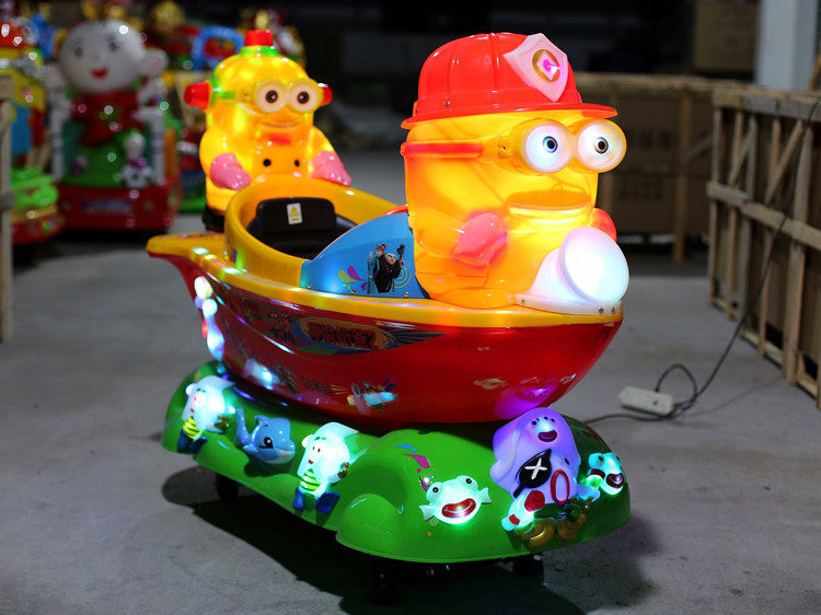 2015通体镭射彩灯加强版摇摆机神偷奶爸小黄人摇摇车厂家直销图片_20