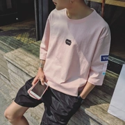 Áo thun nam tay ngắn Mùa hè phiên bản Hàn Quốc của quần áo hoang dã giản dị nửa tay học sinh Nhật Bản 5 tay áo 5 điểm nam