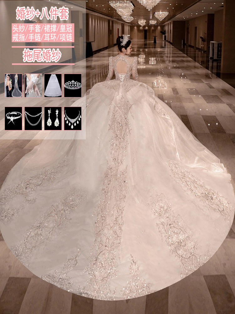  M+White trailer wedding dress 