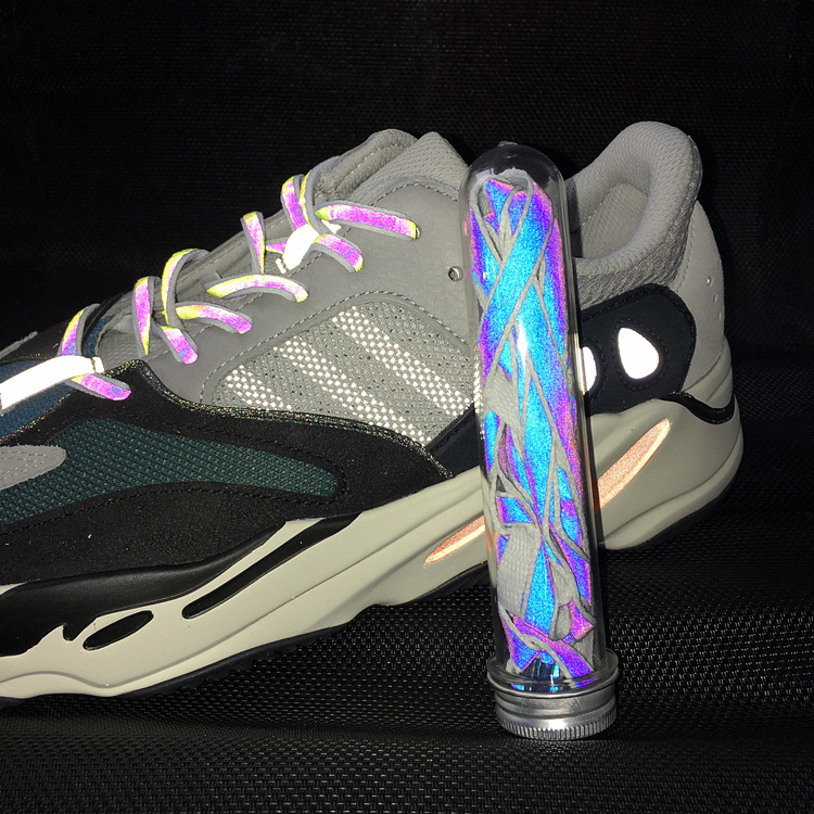 Holographic shoe laces Clearance