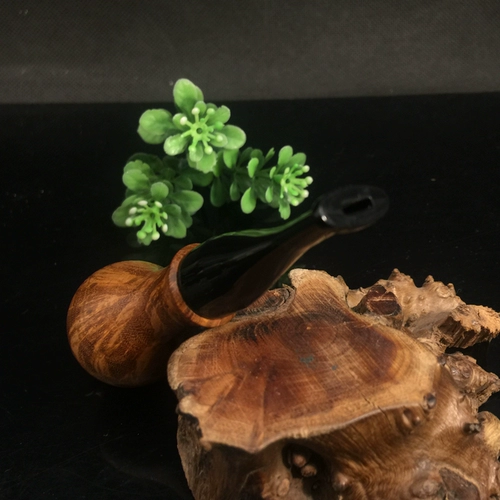 Сигареты из конопли с природным сплошным древесином.