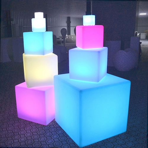 Светодиодный освещение куб -стул Creative Bar Ktv Стол открытый водонепроницаем