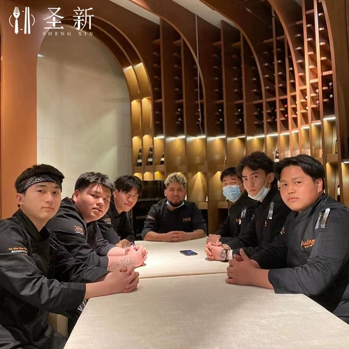 Костюм шеф -повара мужской семерые точки отель кухня отель шеф -повар gongyi Kitchen Kitchen Kitchen Western Restaurant Restaurant Custom Logo