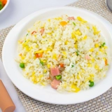 Три -коррор Американский кукурузный фритюрный рис и разнообразные овощи