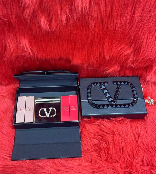 Valentino Black Cosmetic Case Chain Bag 