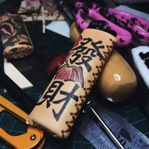 Креативная милая зажигалка ручной работы, кожаный чехол, делается под заказ, на удачу