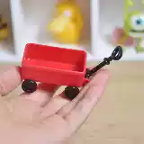 Маленький прицеп, игрушечная машина, игра с едой, кола