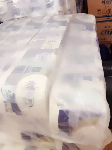 Сердце -PAPERS Сквалочные туалетная бумага Туалетная бумага Три слоя домашней рулонной бумаги 3 слой местного мякоть