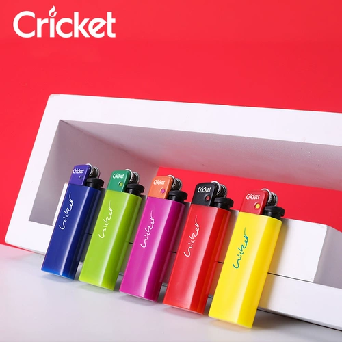 Короткая импортная маленькая пластиковая взрывобезопасная одноразовая зажигалка, делается под заказ