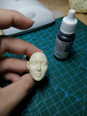 taobao agent 1/6 Asian smile beauty goddess Zhang Zilin head carved face model white mold Z111