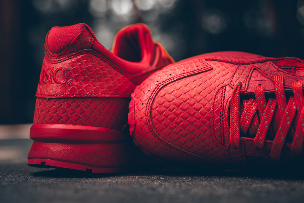 ASICS Gel Lyte v Red