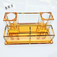 Цвета шампанского