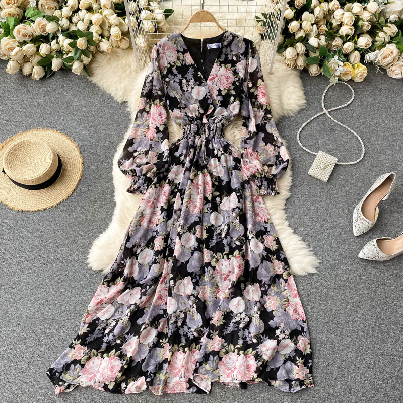 BlackSeaside holiday Dress temperament Goddess clothes new pattern Hollow out Bareback Self cultivation have more cash than can be accounted for Broken flower Maxi dress tide