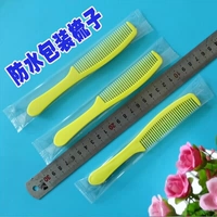 Небольшая длинная расческа