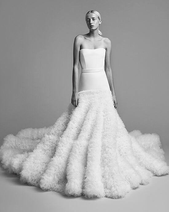 Viktor Rolf Wedding Downs Tang Yan Same Tube top Saton Princess Princess Panto Skirt Folding Dragon Tailing Rites