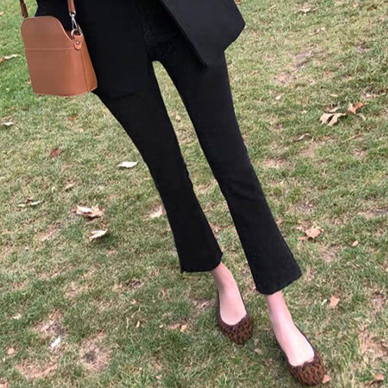 Black slightly flared jeans for women's summer 2022, a new and thin bestseller for slimming women's summer flared pants details Picture