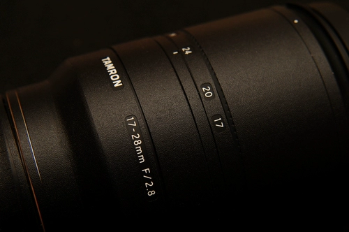 Tenglong 17-28 мм f/2.8 Sony Fe Oral Fuselage Film Film Protective Film Body Sticker Original Design A046