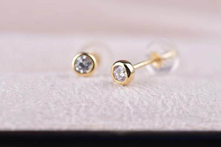 伟德国际演技超越顶流颜值吸引7年线岁凭短剧一夜成名