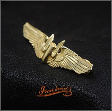 Сувенирные значки, Медали 复刻二战美军飞行投弹徽章 胸章 纯铜钝化