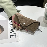 Слово -серый [ковхид головы.