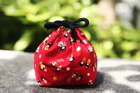 Красная кукла