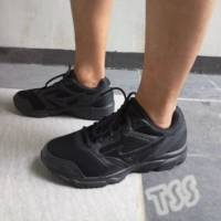 MIZUNO Mizuno K1GA161409 MAXIMIZER 18 tất cả màu đen giày chạy rộng 3E giày thể thao nam và nữ giày chạy bộ bitis