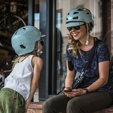 Носки для велосипедистов bern品牌儿童四季轻便头盔kokua平衡车滑雪轮滑户外运动专业护具