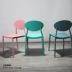 Đơn giản hiện đại Bắc Âu màu ghế ăn ngoài trời nhựa sáng tạo ghế ăn phòng chờ ghế dành cho người lớn phòng ngủ thiết kế nội thất