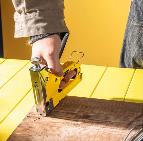 Getli ручное ручное оружие DL1313 Стрельба по ногтям с тройным кодом гвоздь -насыпание u -образное пистолет с прямым оружием.