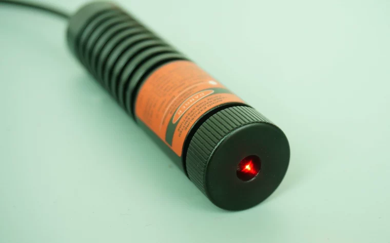 [可调焦点状300-500-700mW 635/638nm橙红光激光模组/红色激光器]
