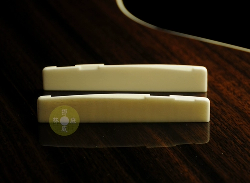 Двенадцать струн народных гитарных кодов гитарных кодов коровьи взрыв костяная подушка 12 струнная деревянная гитара вверх и вниз подушки, чтобы купить один бесплатно