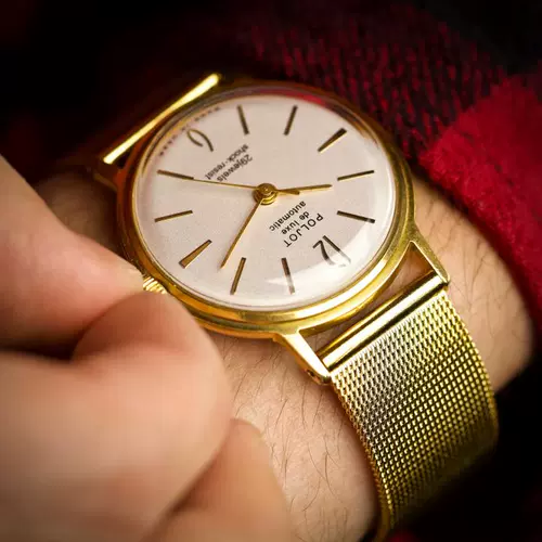 Украина приобретает элегантную ◇ Древняя ретро -советская пилотная машина 1960 -х годов