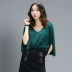 18 năm mùa thu và mùa đông mới Hàn Quốc mềm thời trang giả bờm V-Cổ chia tay áo áo len màu rắn áo