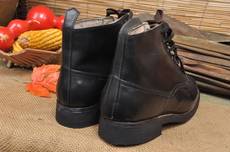 Декорации и Реквизиты для кино 老衣服鞋类道具