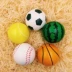 Bóng đá trang trí xốp xốp nhỏ bóng rổ nhỏ đường kính bóng đá nhỏ 6cm bóng màu trang trí có thể bị chèn ép Bóng đá