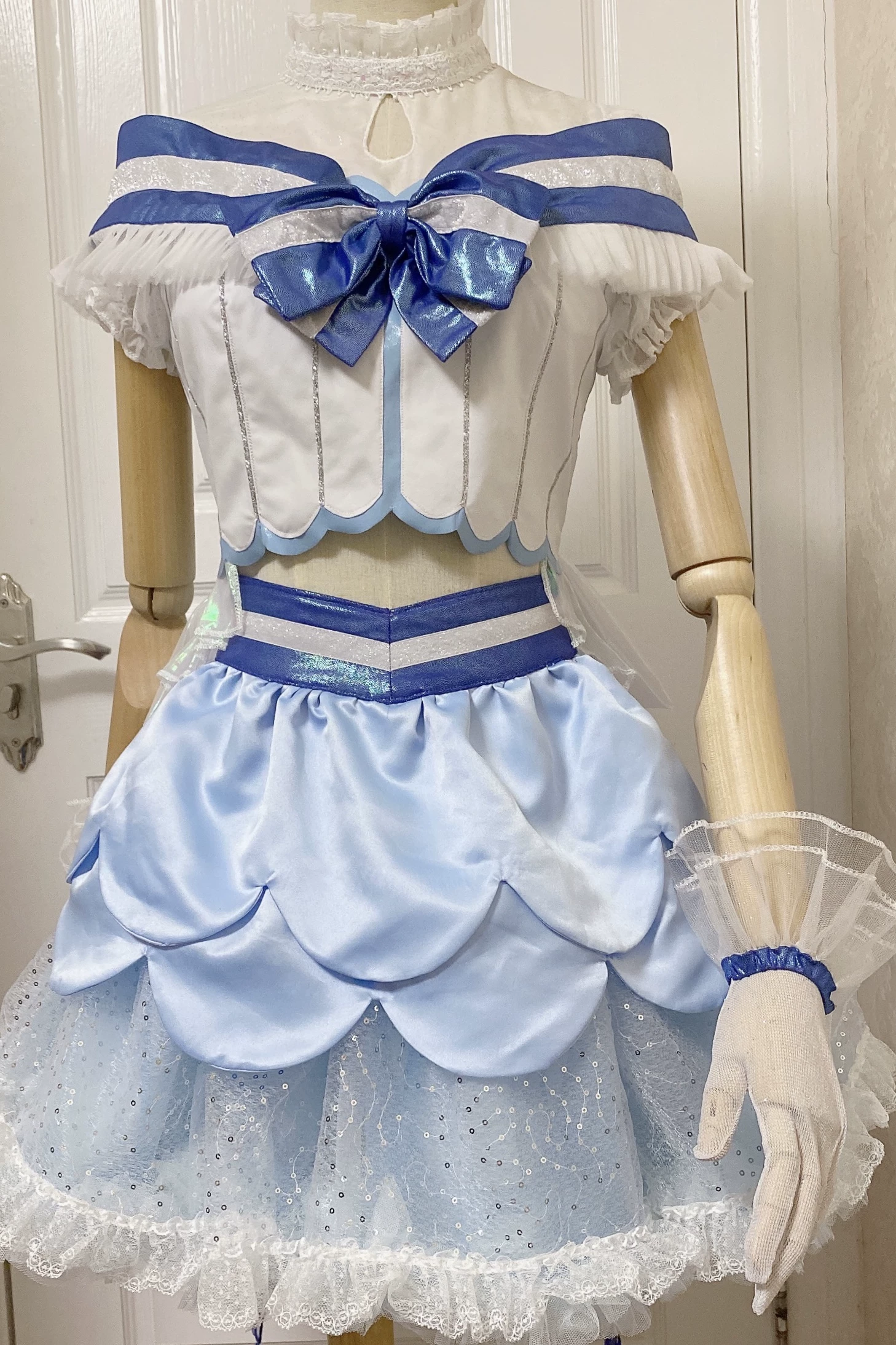 Shanzi Yeyu COS/Любовное Аквариум/Два сольных концертной версии/АКОУРС/Группа Water/COSPLAY