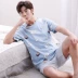 Pyjamas nam mùa hè ngắn tay bông người đàn ông giản dị của quần short mùa hè thanh niên cotton phần mỏng có thể được đeo bên ngoài dịch vụ nhà phù hợp với đồ bay Bên ngoài ăn mặc