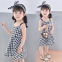 2018 mùa hè cô gái ăn mặc trẻ em Hàn Quốc vest váy 1-2-3-4 năm tuổi nữ bé không tay bông váy đầm cho bé